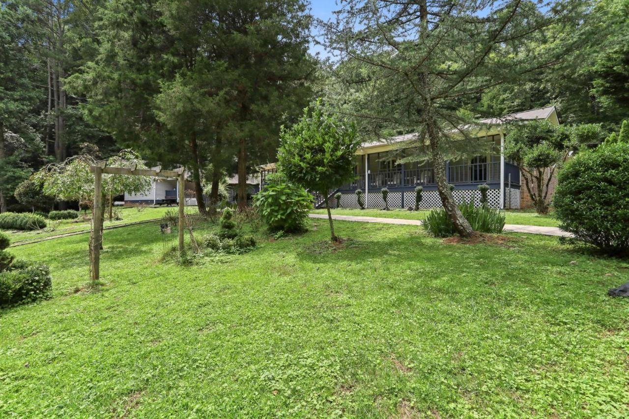 2 Separate Cabins Along A Peaceful Creek With Resort Amenities Ellijay Exterior photo