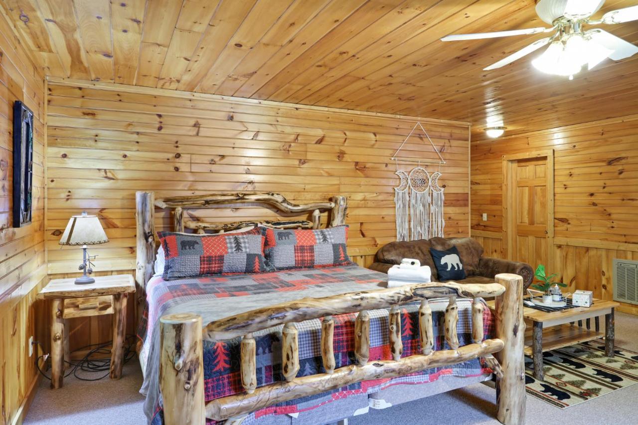 2 Separate Cabins Along A Peaceful Creek With Resort Amenities Ellijay Exterior photo