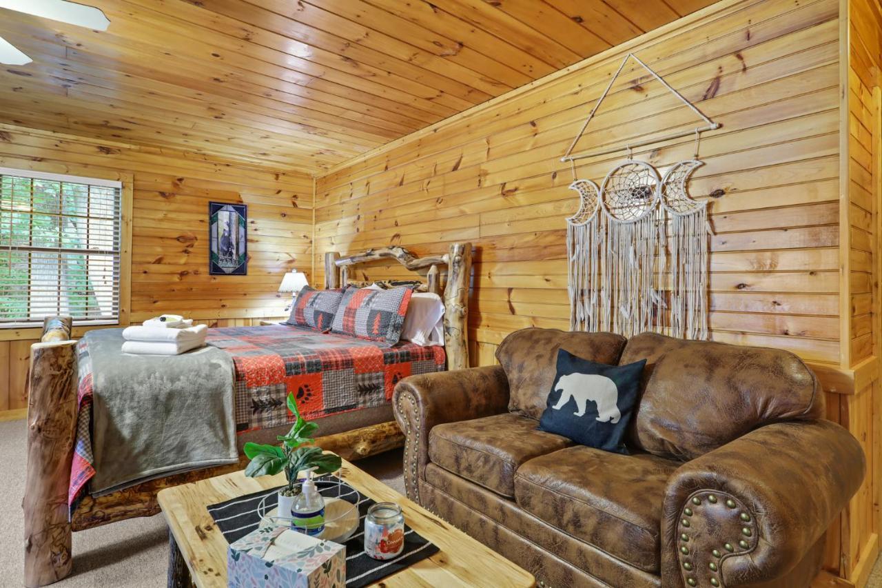 2 Separate Cabins Along A Peaceful Creek With Resort Amenities Ellijay Exterior photo